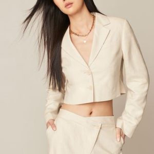 FACADE4556 Neutral Linen Textured Cropped Suit